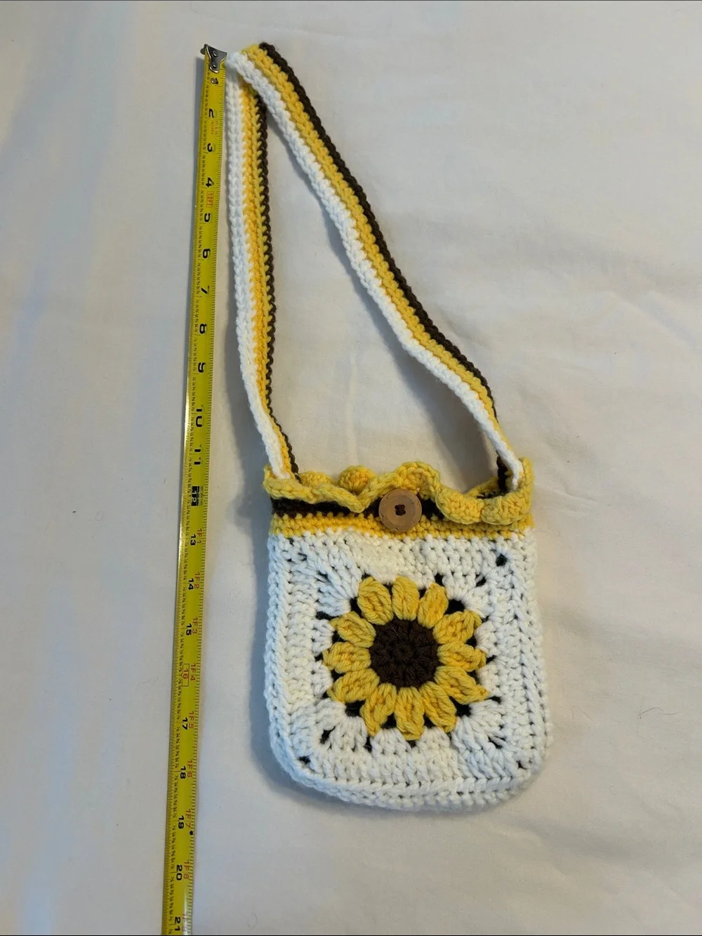 Handmade Crochet Sunflower kids Crossbody Bag in White and Yellow